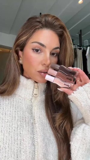 @spacenk’s instagram video of Gisou Honey Infused Lip Oil,Gisou Honey Infused Lip Oil,Gisou Honey Infused Lip Oil