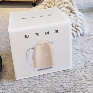 Smeg Kettle - Magnolia