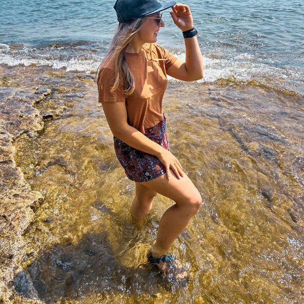 @the.granola.girlie's instagram image of Smartwool Women's Active Lined Shorts Ultra Violet Meadow Print XL