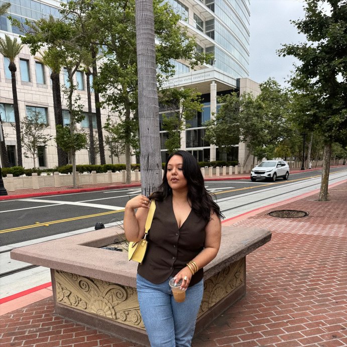 user image by @msivette_v, Women's Mid-Rise 80's Slim Fit Jeans - Universal Thread™