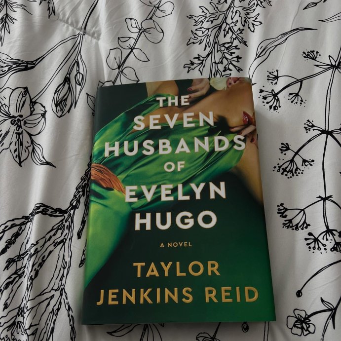 user image by @alexs_reads, The Seven Husbands of Evelyn Hugo: Deluxe Edition Hardcover - by  Taylor Jenkins Reid