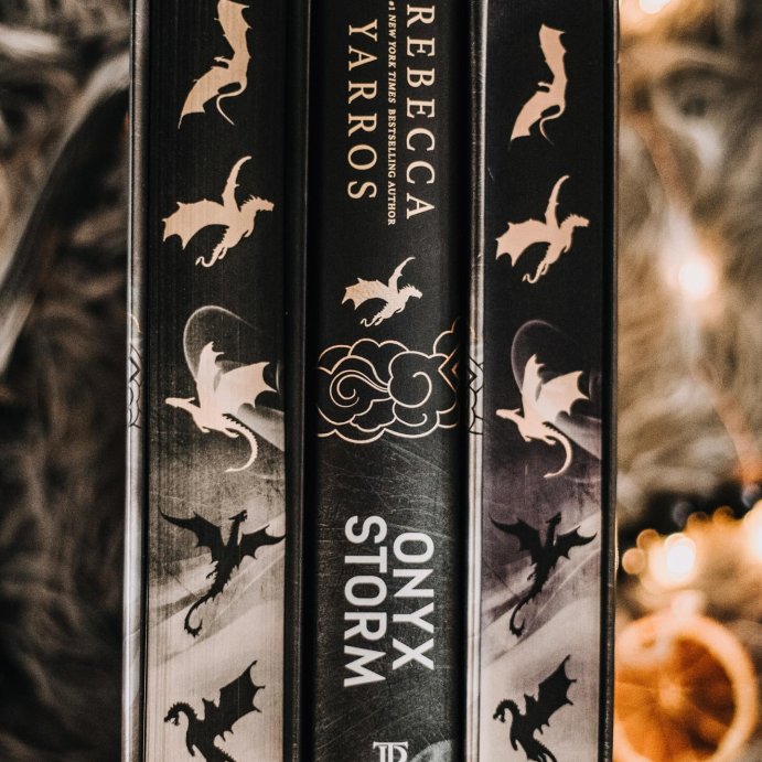 user image by @the.pgs.in.between, Onyx Storm - by Rebecca Yarros (Hardcover)