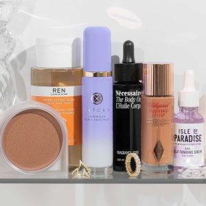 @spacenks {1} {2} van {3}