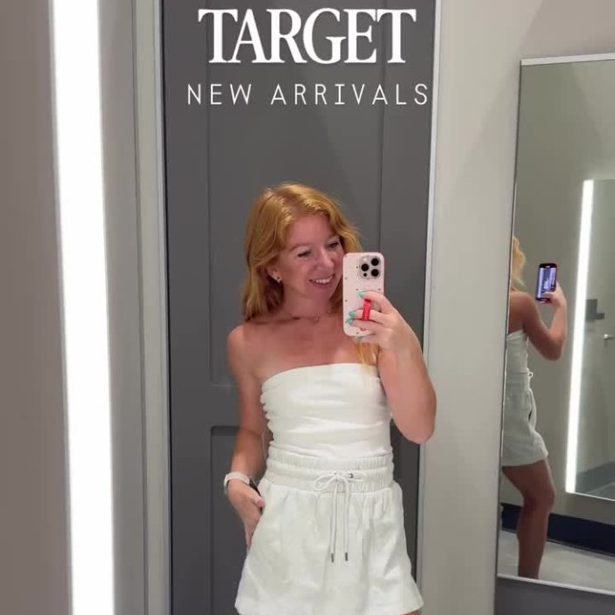 user image by @thepetiteredhead, Women's Mid-Rise Barrel Leg Cargo Pants - Universal Thread™