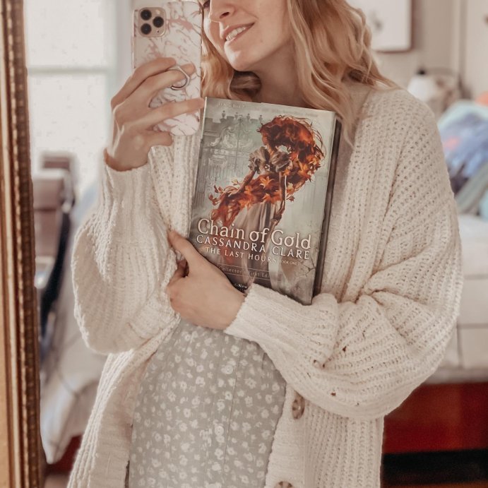 user image by @librarycutie, Chain of Gold (Last Hours) - by Cassandra Clare (Hardcover)