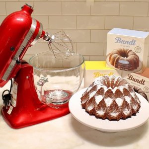 Williams Sonoma Nordic Ware Floral Heart Bundt Pan & Devils Food Bundt Cake  Mix