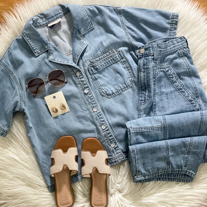 user image by @gotargeting, Women's Short Sleeve Button-Down Denim Shirt - Universal Thread™