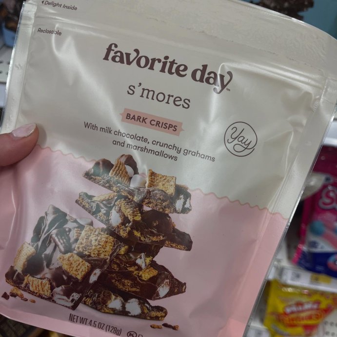 user image by @mise.en.table, S&#39;mores Bark Crisps Candy - 4.5oz - Favorite Day&#8482;