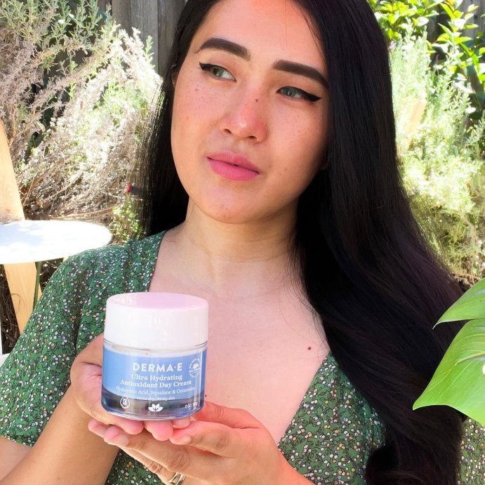 user image by @miemiqyu, derma e Ultra Hydrating Antioxidant Face Moisturizer - 2oz