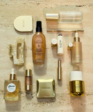 @spacenk&rsquo;s instagram photo of Space NK Compact Mirror,Fenty Beauty Fenty Hair The Mista Hair & Body Fragrance Mist,Space NK Claw Clip,Gisou Honey Infused Hair Oil,Lisa Eldridge Velatura Balm Dewy Lip and Cheek Stick,PHLUR Golden Rule Eau de Parfum,Hourglass Unreal Liquid Highlighter,VIEVE Satin Slip Lipstick