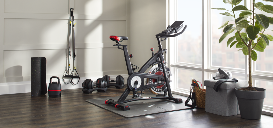 Shop Nike - Tapis d'exercice, noir, 4 mm, Bowflex 8410 - Poids kettlebell réglable, 1 pc, TRX FIT - Système d'entraînement par suspension, Haltère réglable Bowflex SelectTech 552, 5 à 52,5 lb, simple, abonnement à JRNY® inclus, Shock Athletic - Revêtement de sol pour fitness et entrainement, 4 pc, Schwinn IC3 - Vélo stationnaire d'intérieur avec porte-bouteille, verlast Pro - Ensemble de tubes élastiques, 4 pcs, Hyperice HyperVolt 2 - Pistolet de massage à percussion and more