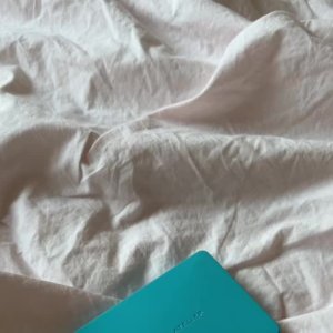 Malsmemoir&rsquo;s mediaimport video of Westman Atelier Sun Tone Bronzing Cr&egrave;me