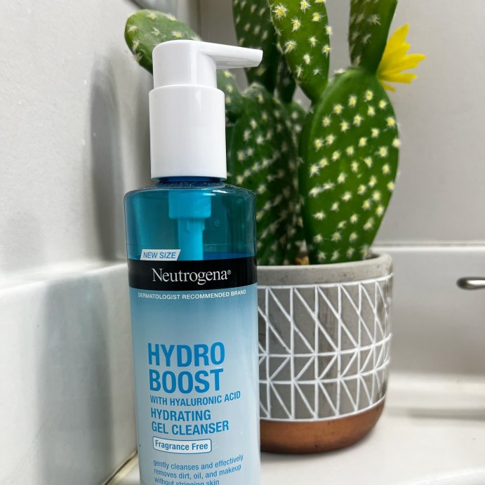 user image by @products_reviewed24, Neutrogena Hydro Boost Fragrance Free Hydrating Cleansing Gel