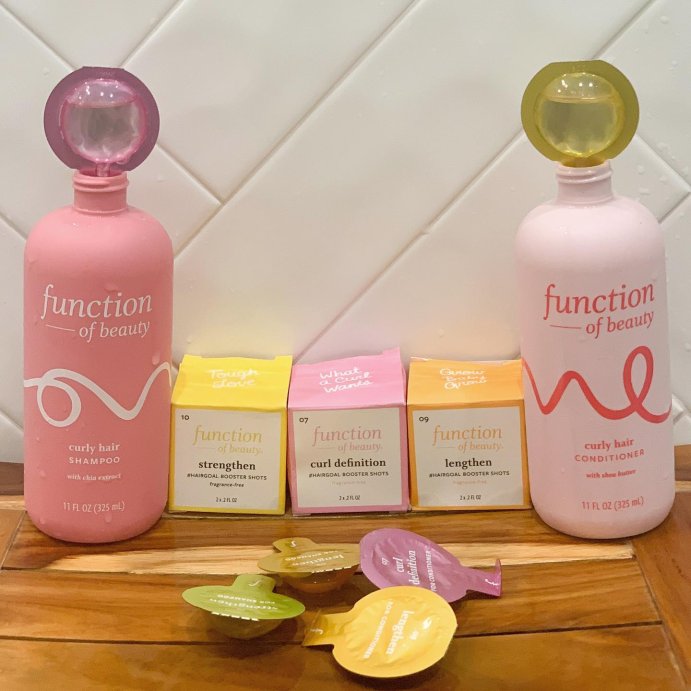 user image by @amandahijazin, Function of Beauty Custom Curly Hair Shampoo Base with Chia Extract - 11 fl oz