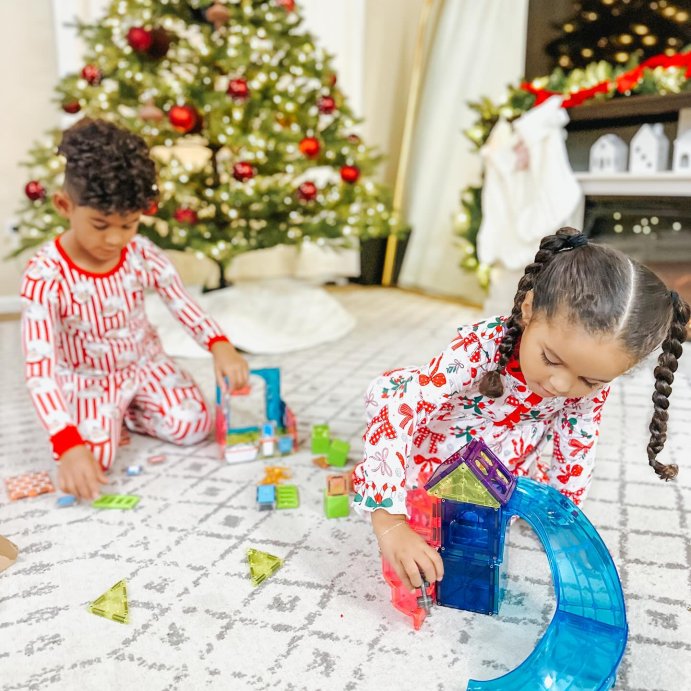 user image by @baileetaylor, MAGNA-TILES Pet Playhouse Magnetic Building Set