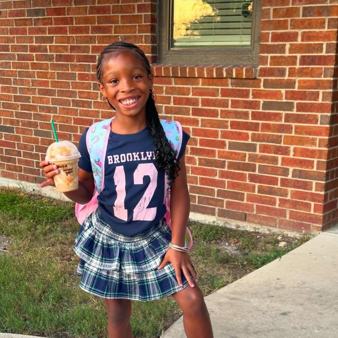 user image by @themkidsss3, Girls' Short Sleeve Graphic T-Shirt - art class™