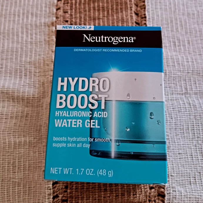 user image by @yuliaortiz712, Neutrogena Hydro Boost Water Face Gel for Normal to Oily Skin - 1.7oz