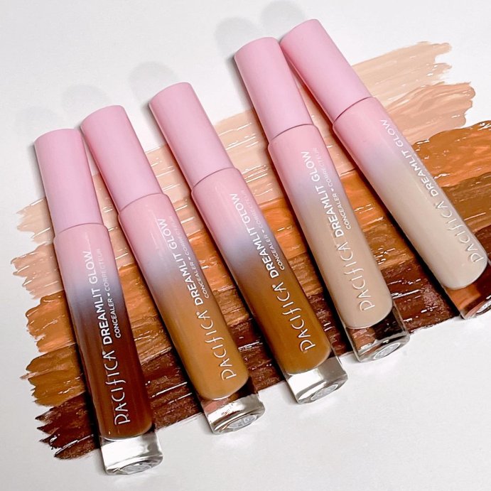 user image by @brandy_reyes76, Pacifica Dream Lit Concealer