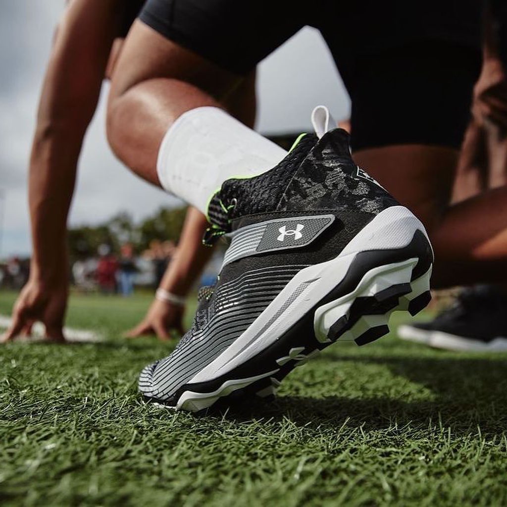 Men's UA Highlight Hammer MC Football Cleats