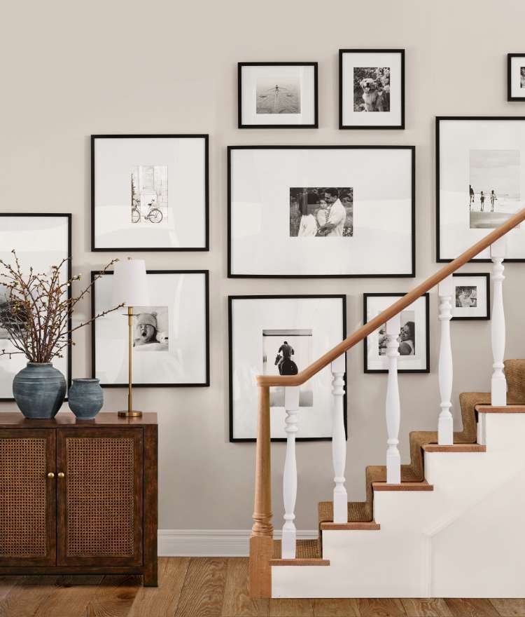 Wall shop picture frames