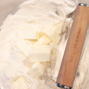 Williams Sonoma Olivewood Fluted Pastry Cutter, Baking Tools