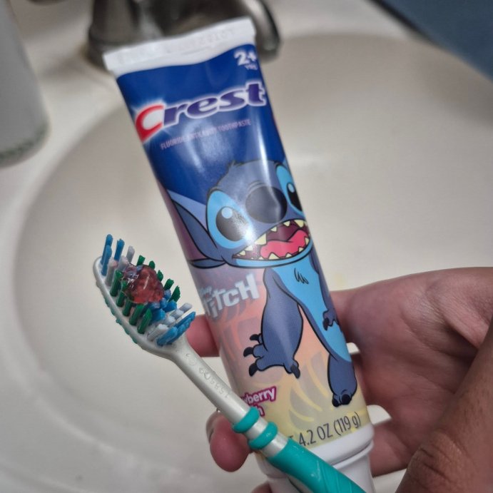 user image by @curls_yesenia, Crest Kids&#39; Disney Stitch Toothpaste - 4.2oz