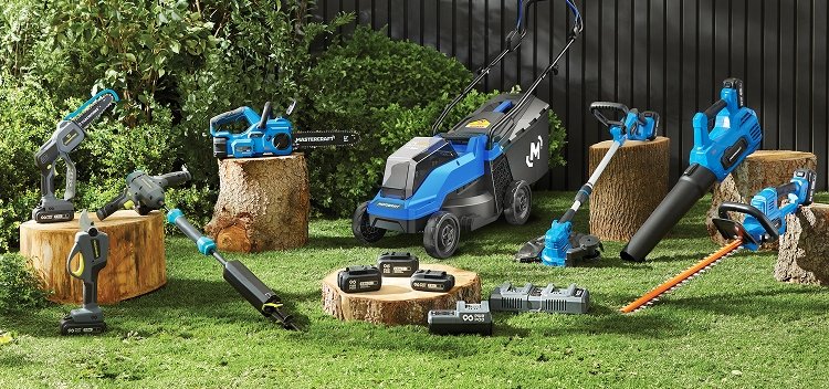 Shop Yardworks 20V Cordless Hand-Held Pruning Saw, 6" with PWR POD 2.0Ah Battery and Charger, Mastercraft 20V Cordless 12-in Chainsaw with PWR POD 4 Ah Battery and Charger, Tondeuse à pousser sans balais Mastercraft, 2 x 20, Coupe-herbe 12 po 20 V PWR POD Mastercraft / souff, Taille-haie électrique Mastercraft 20 V avec batte, Trousse de démarrage de batterie et chargeur COMPA, Trousse de démarrage de batterie et chargeur COMPA, Batterie MID PWR POD 20 V 5,0 Ah, Sarcloir sans fil à batterie Yardworks de 20 V ave, Sécateur de jardin à main sans fil Yardworks de 20 and more