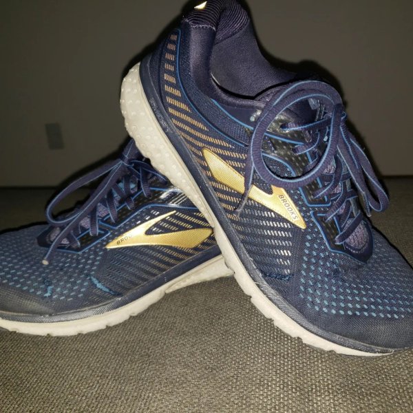 Brooks mach 12 mens 2025 gold