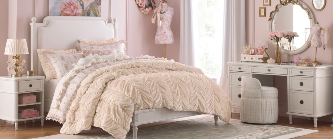 Teen Furniture | Bedroom & Lounge Furniture | Pottery Barn Teen