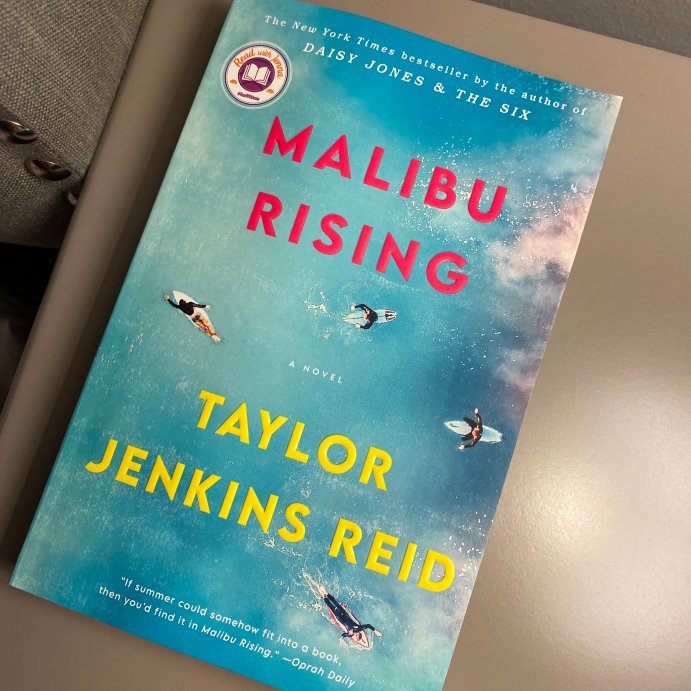user image by holly, Malibu Rising - by Taylor Jenkins Reid