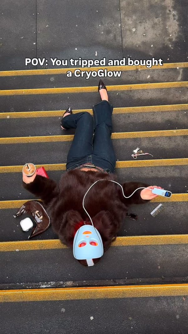 Oops.🫣

Shop CryoGlow now. #sharkbeauty #sharkcryoglow