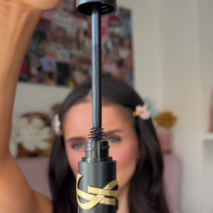 &rsquo;s mediaimport video of YSL BEAUTY Lash Clash Extreme Volume Mascara,YSL BEAUTY Make Me Blush Powder,YSL BEAUTY Loveshine Plumping Lip Oil Gloss