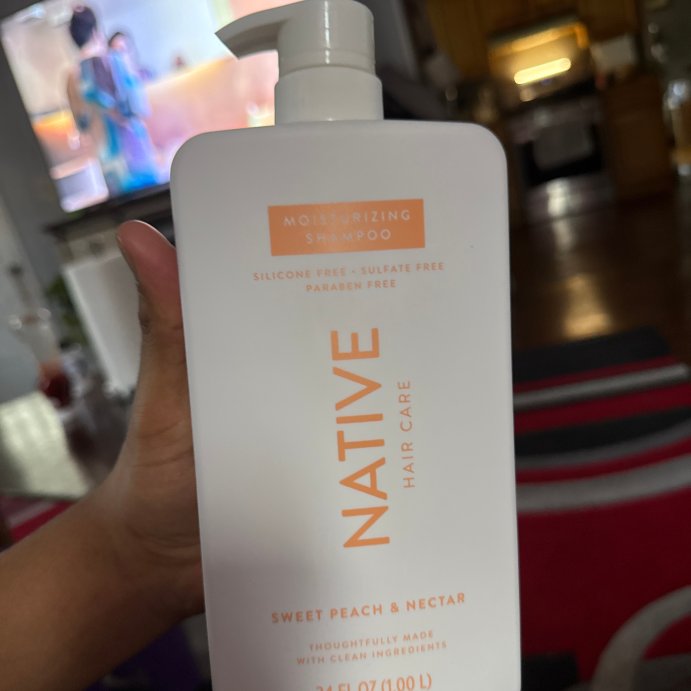 user image by Maribel, Native Body Wash for Women &#38; Men - Sweet Peach &#38; Nectar - Sulfate Free with Pump - 36 fl oz