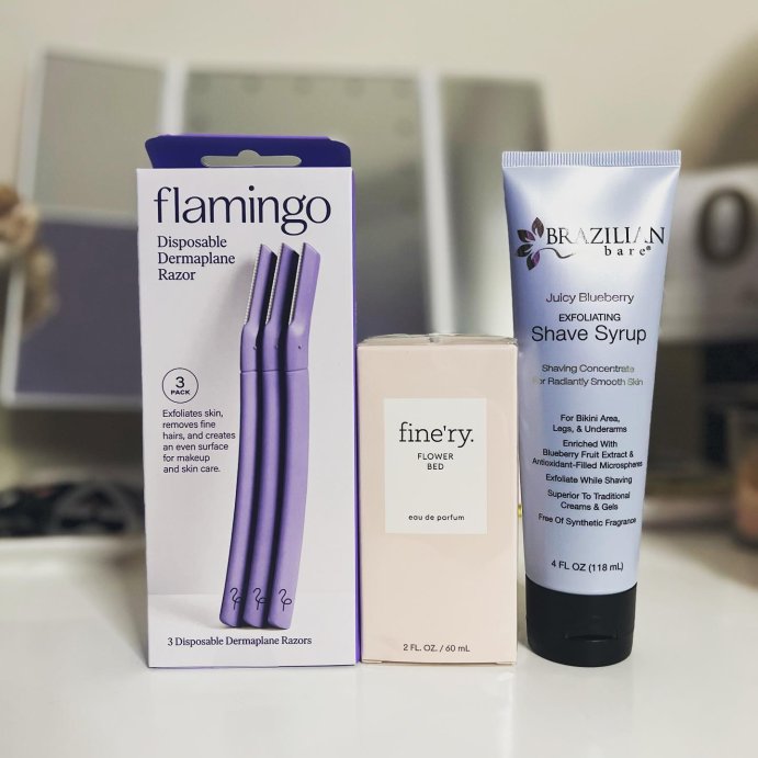 user image by @_ryannex3, Flamingo Facial Razors - Dermaplane - 3ct