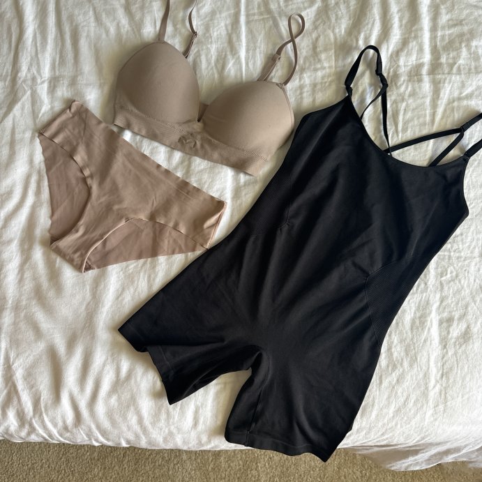 user image by amberdowty_, Maidenform M Women's Seamless Bralette MBT110