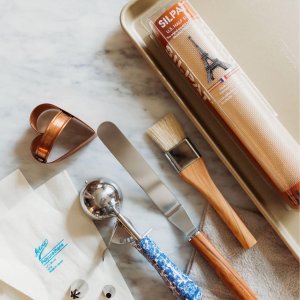 Williams Sonoma Olivewood Pastry Blender, Baking Tools