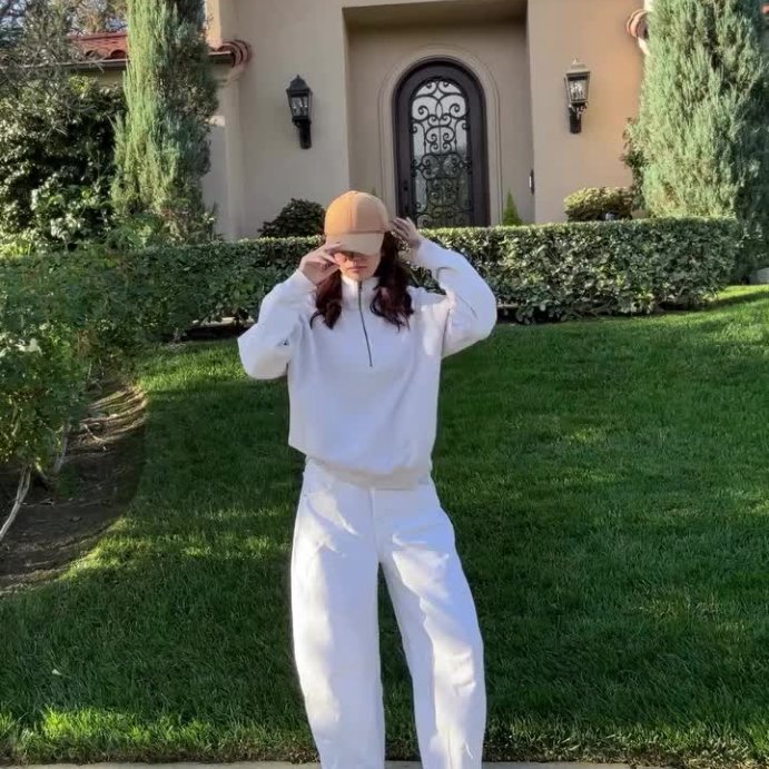 user image by @hairby_albstr, Women's High-Rise Curved Leg Barrel Jeans - Universal Thread™