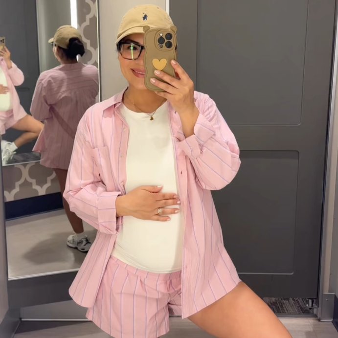 user image by @explorewithcely, Women&#39;s Long Sleeve Collared Button-Down Shirt - Universal Thread&#8482;