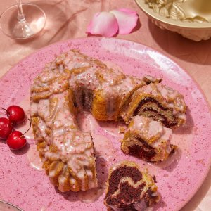 Nordic Ware Floral Heart Bundt® Pan