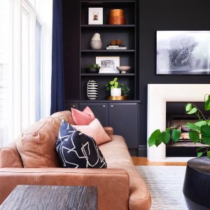 We’re finally catching up on photographing some of our 2020 projects. 

We love how layered and inviting this family room is. There’s a lot more to this project, and you’ll be seeing plenty in the coming days and weeks…including some before shots 🤗

Photography trinaphoto