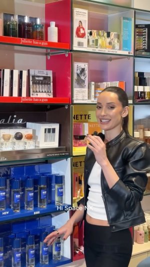 @spacenks {1} {2} van {3}