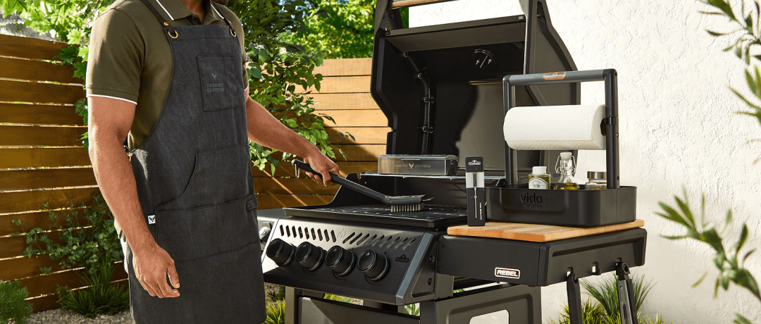 Shop Brosse robuste pour barbecue Vermont Castings, Range-accessoires avec poignée réglable Vida par P, Thermomètre intel. Weber avec sonde sans fil & amp, Barbecue au propane Napoleon Rebel à 4 brûleurs, Tablier de barbecue en cuir et en toile ajustable and more