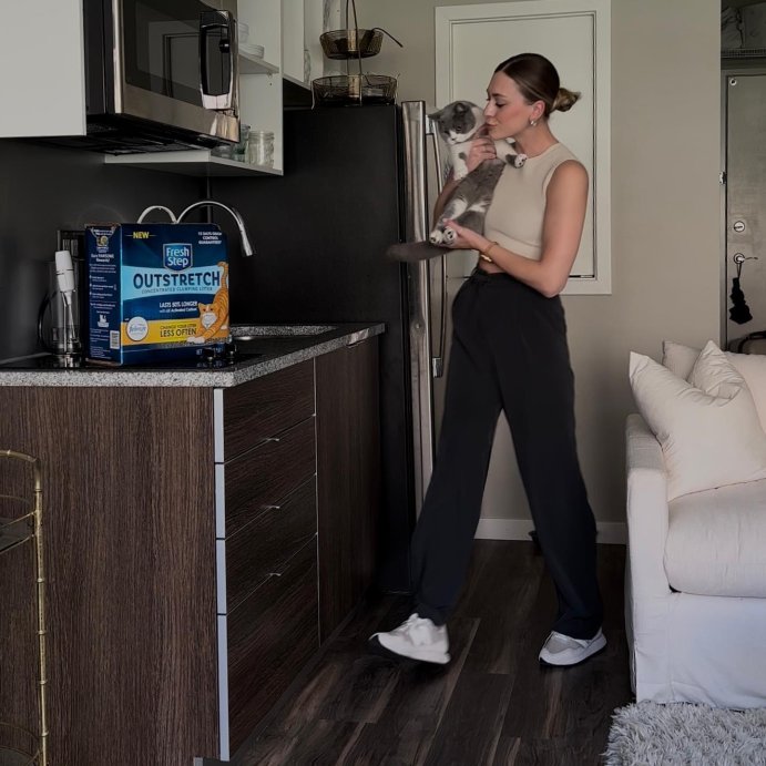 user image by @maddison_lynn, Fresh Step Outstretch Febreze Scented Cat Litter - 19lbs