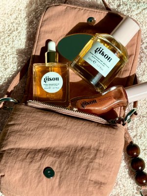 @spacenk&rsquo;s instagram photo of Gisou Golden Hour Glow Set - Mini Pouch