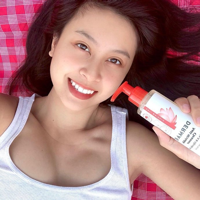 user image by @anna.sauce, derma e Anti Wrinkle Cleanser - Unscented - 6 fl oz