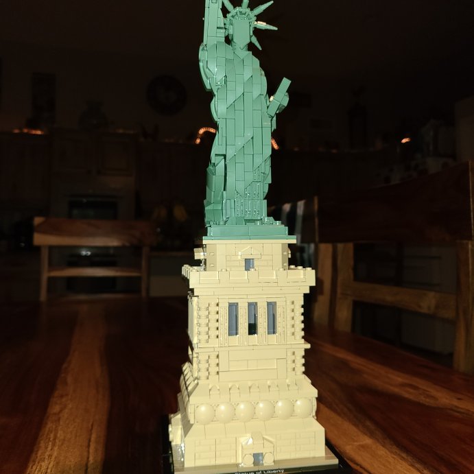 user image by M. L., LEGO Architecture Statue of Liberty Model Building Set 21042