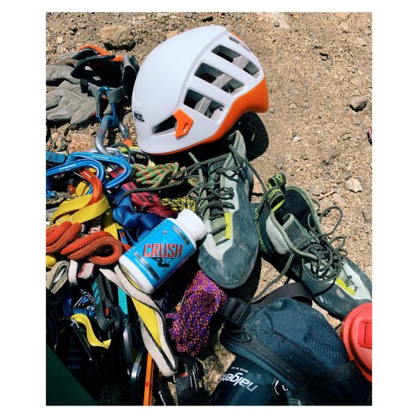 Petzl Meteor ヘルメット S/M METEOR, Lightweight helmet for climbing, mountaineering, and