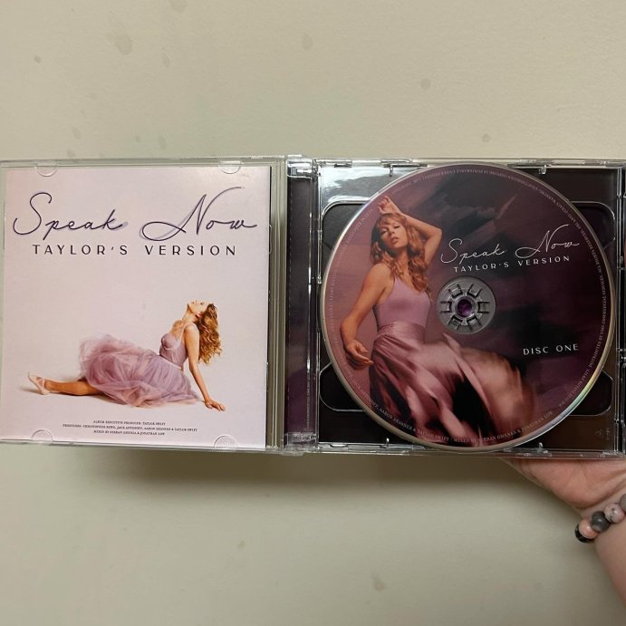 user image by @ohheyitsaswiftie, Taylor Swift - Speak Now (Taylor&#8217;s Version) (Target Exclusive, Vinyl) (3LP)