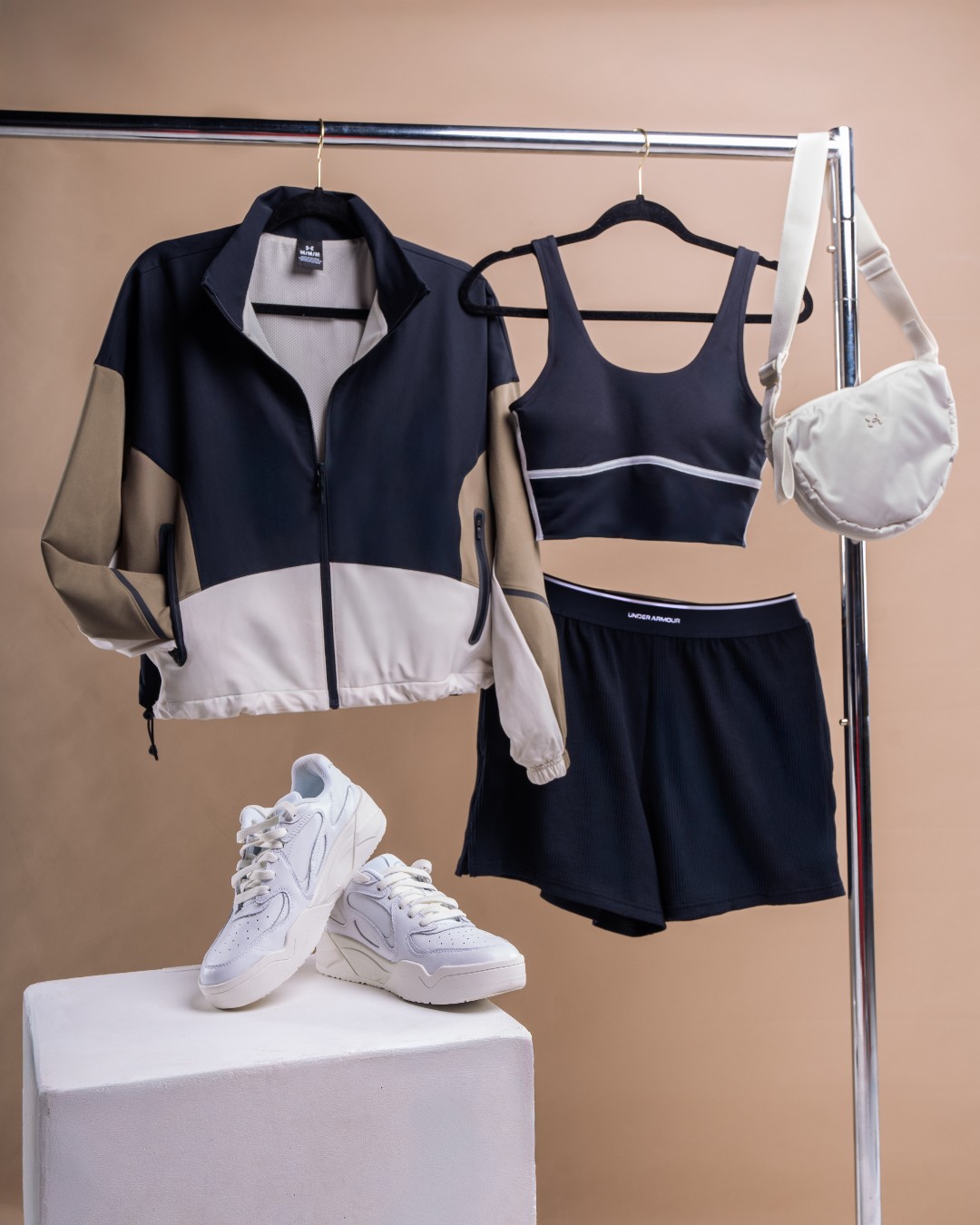 UA Meridian Piped Women's Crop Tank | Under Armour