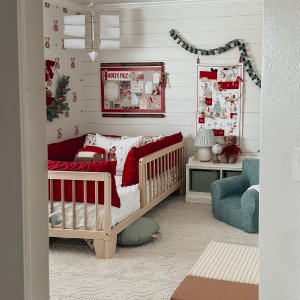 Disney Mickey Mouse and Friends Christmas Advent Calendar